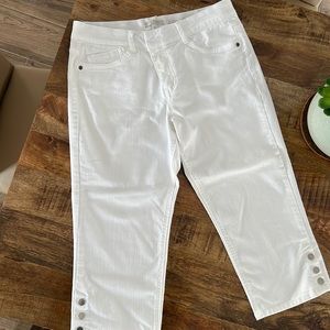 White crop Jean